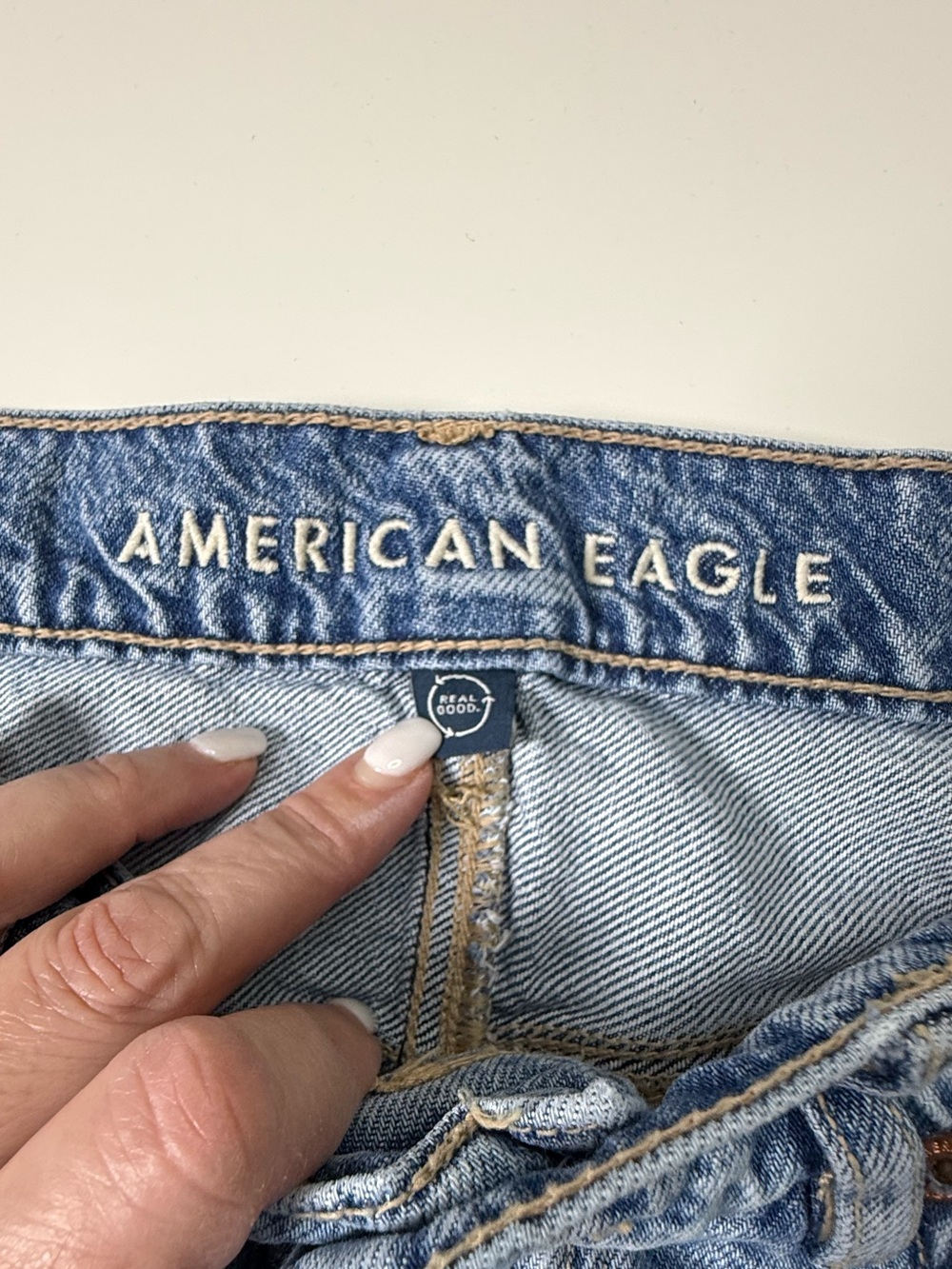American Eagle | Super High Rise Baggy Wide Leg Jeans | Light Wash | 10 Regular - Picture 9 of 15